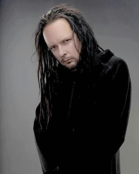 Jonathan Davis nu metal fashion