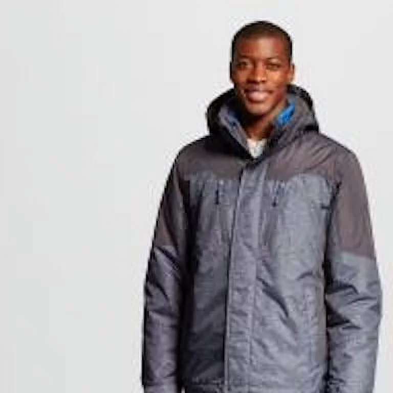 Men's 3 in 1 jacket have become a popular choice for outdoor enthusiasts and urban dwellers alike due to their versatility, comfort,