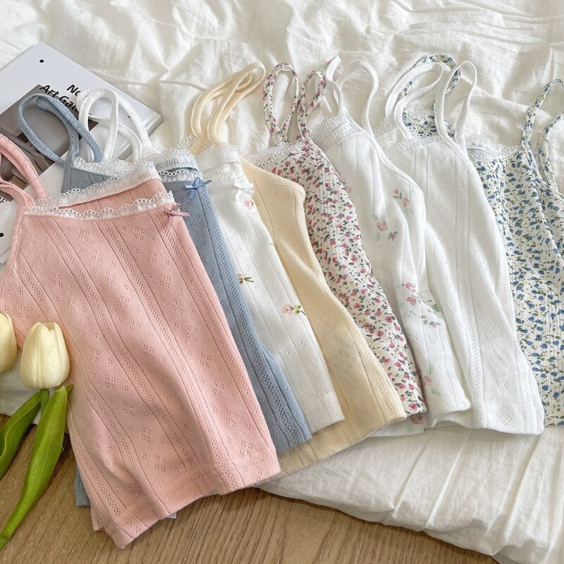 cute-camis-floral-summer-crop-top-one-size-clothing