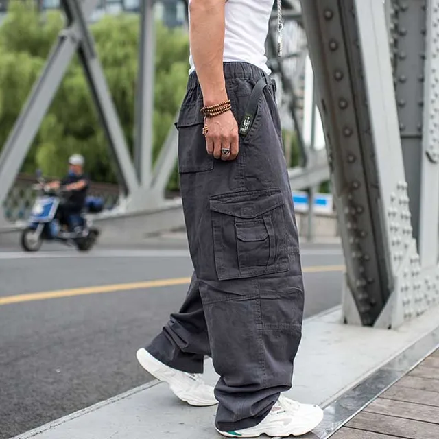 baggy cargo pants