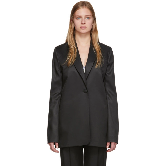 oversized black blazer