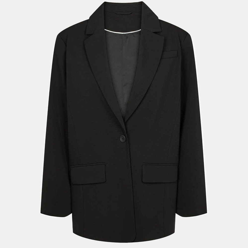 black oversized blazer