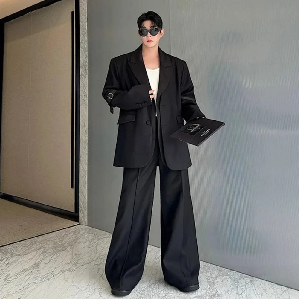 oversize black blazer