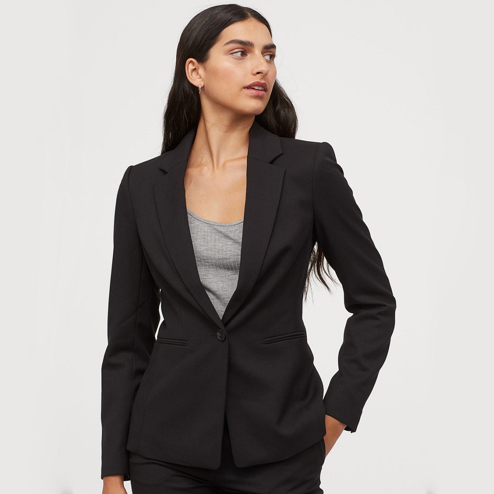 women’s fitted blazer
