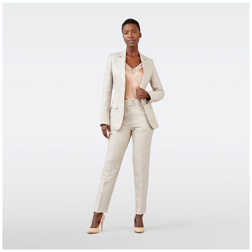 women’s fitted blazer
