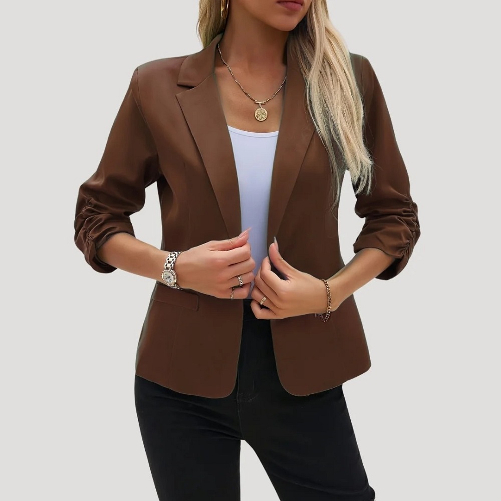 women’s fitted blazer