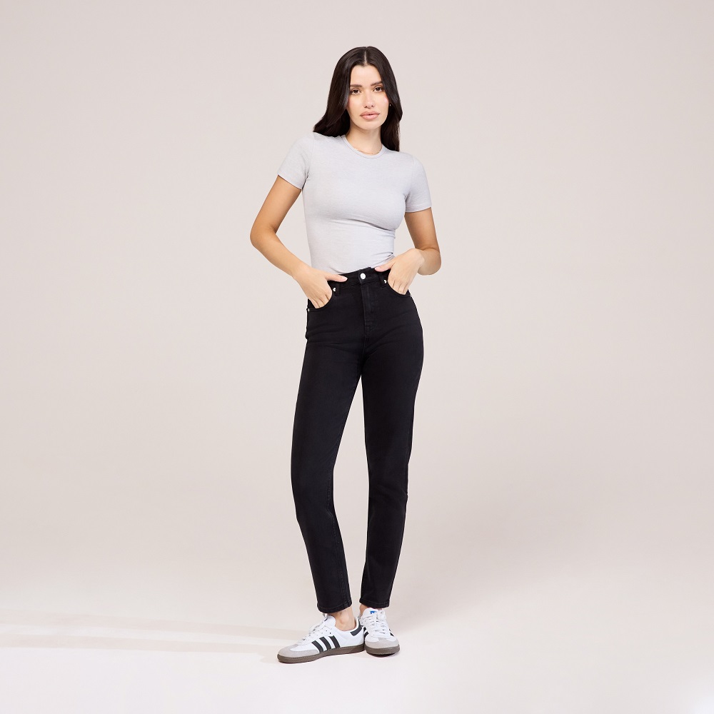 black skinny jeans women