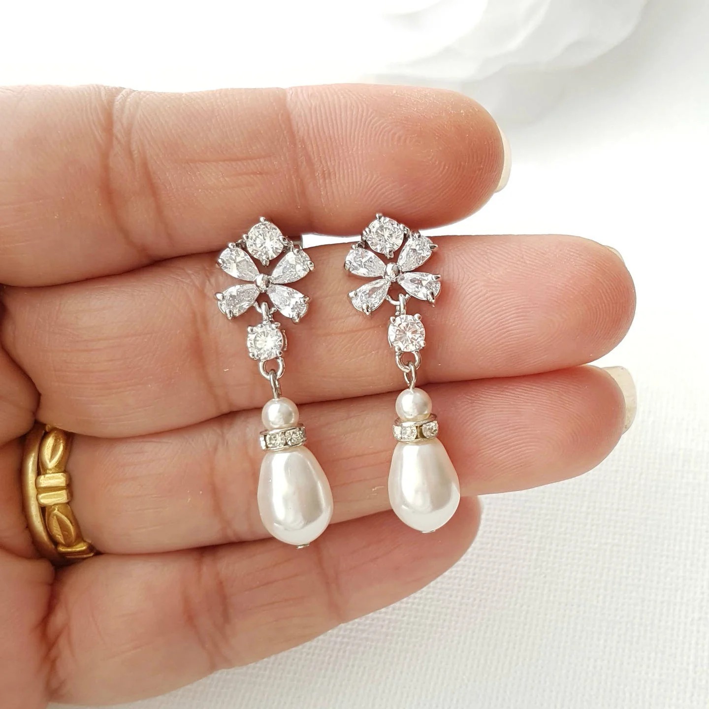 drop pearl earrings