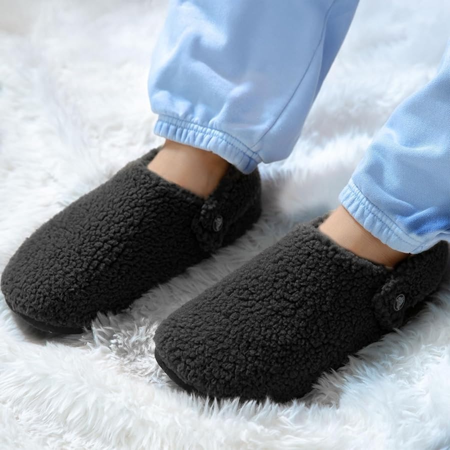 crocs cozy slippers