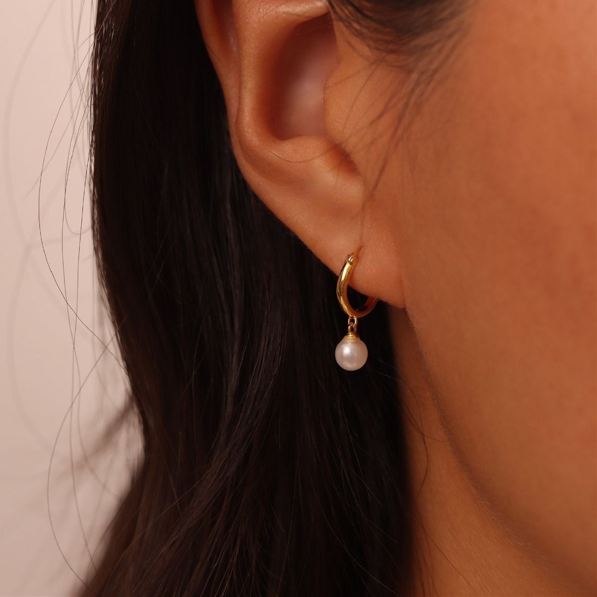 gold pearl earrings