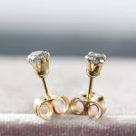 earrings studs