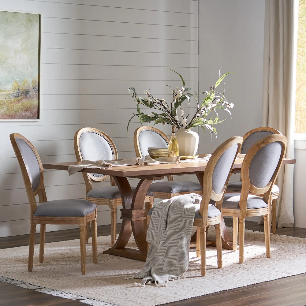 kitchen table and chairs
