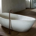 large bathtubs