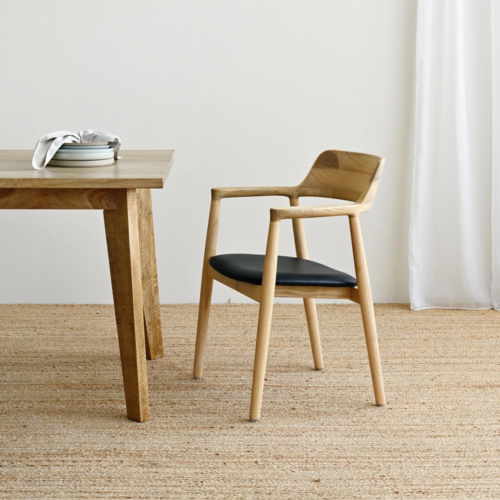 kitchen table and chairs