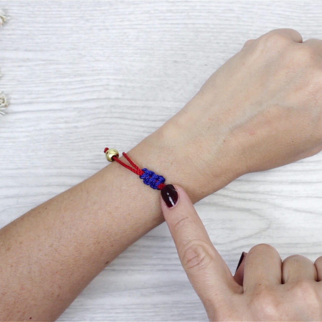 make adjustable bracelets