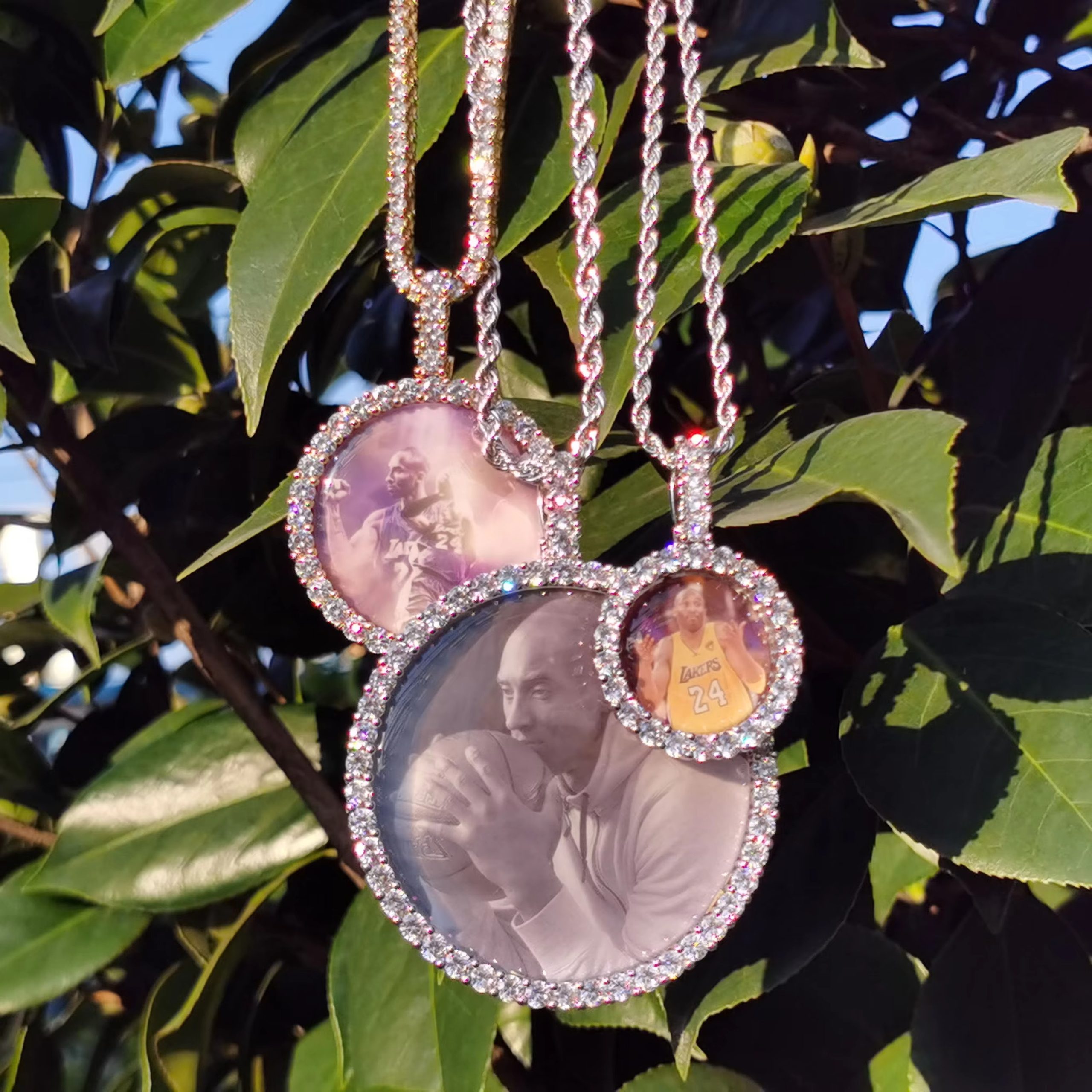 big circle chain