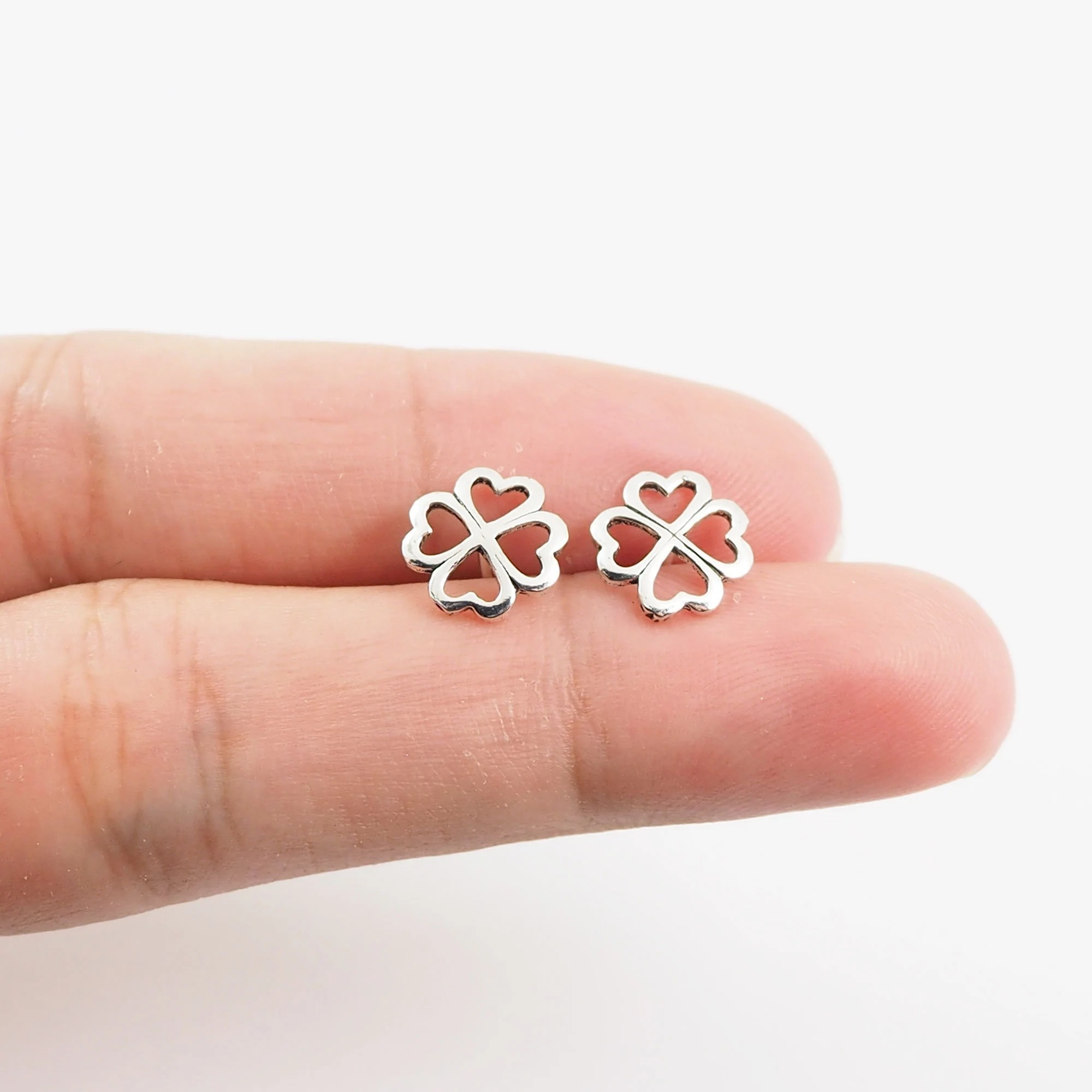 clover earrings