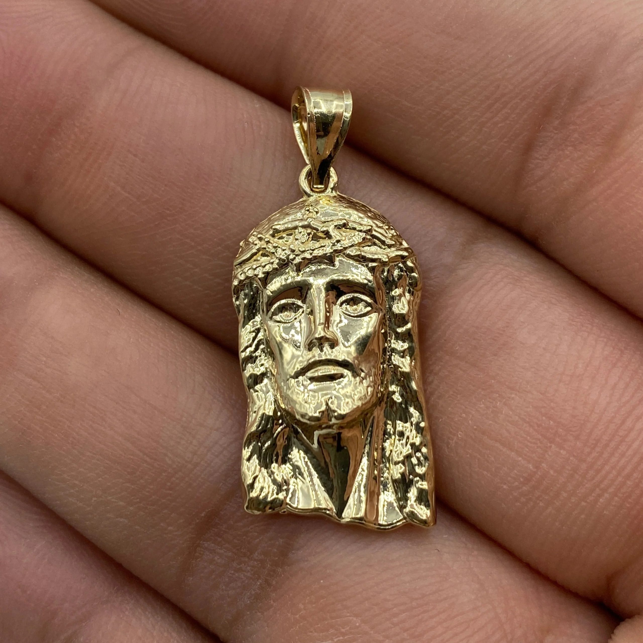 jesus pendant