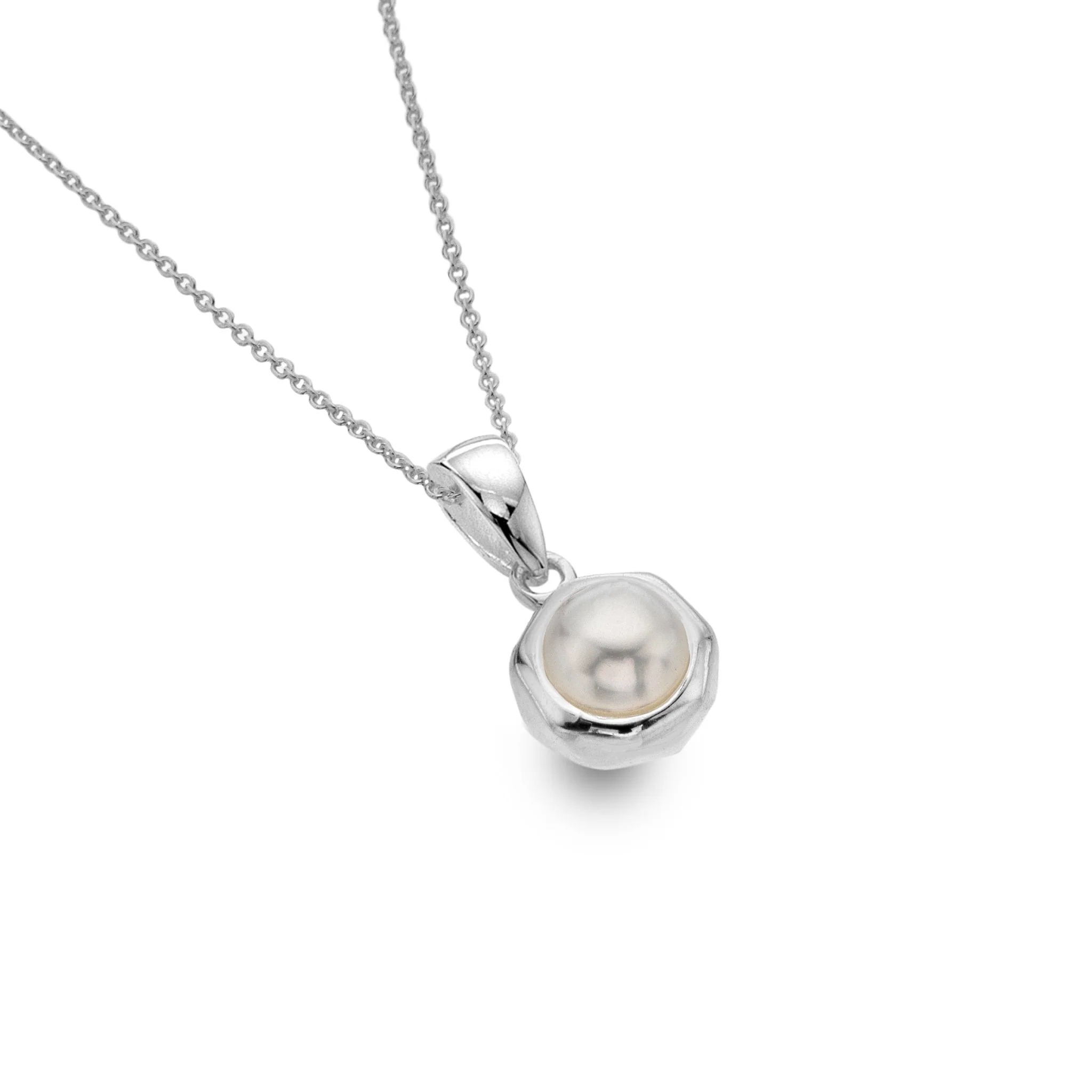 pearl pendant